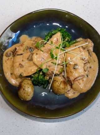 Chicken Scallopini Ala Funghi